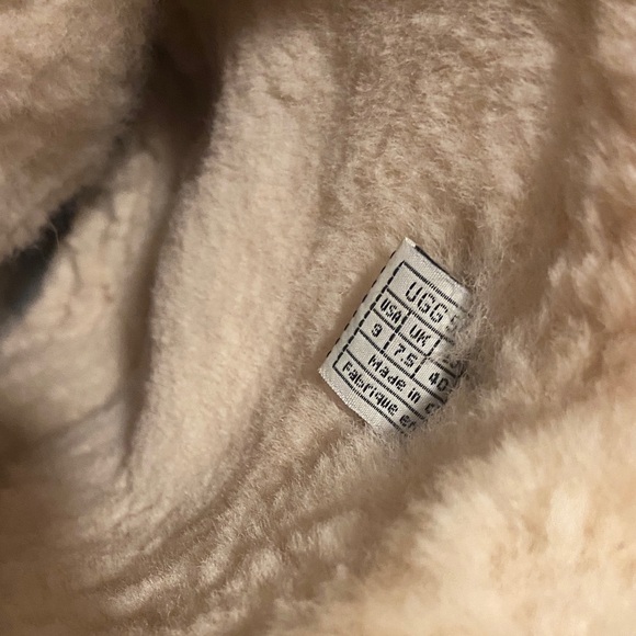 UGG Upside 5163 tall lace-up suede boots - Picture 9 of 10